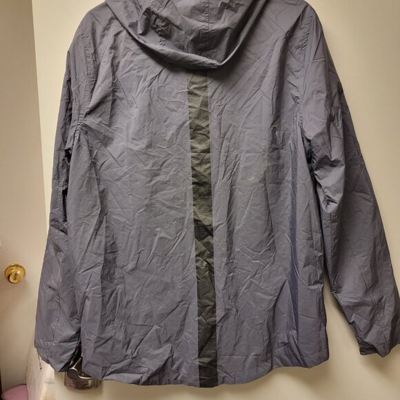 Authentic Guess light Jacket Mens - Picture 4 of 6